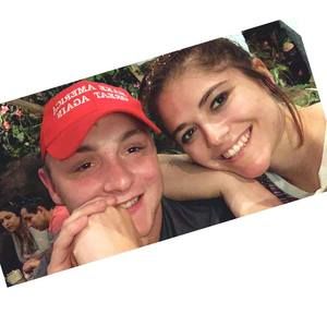 Meet your Posher, Selena